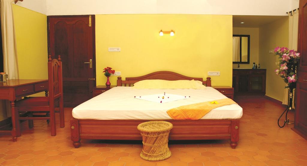 Amrutham Ayurvedic Village Resort Kovalam Zimmer foto