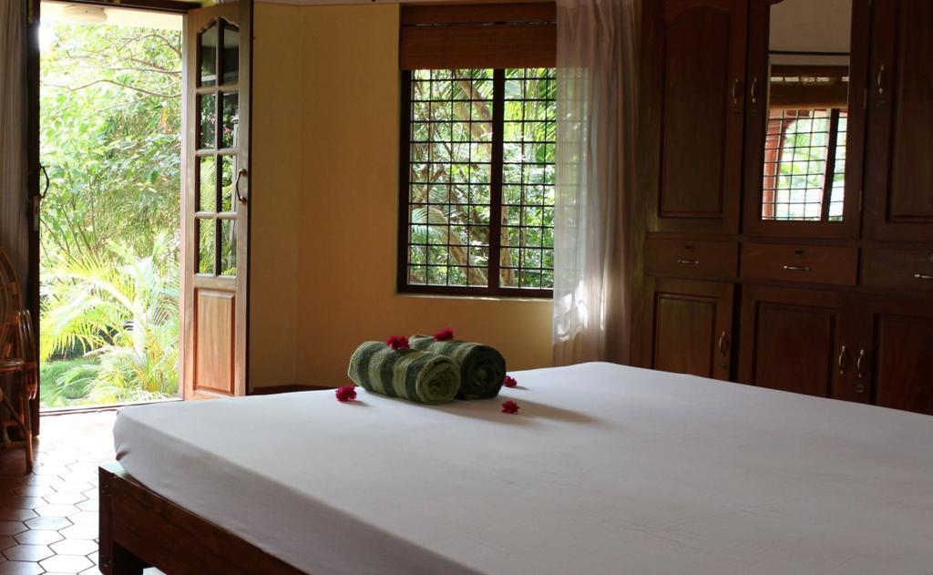 Amrutham Ayurvedic Village Resort Kovalam Zimmer foto